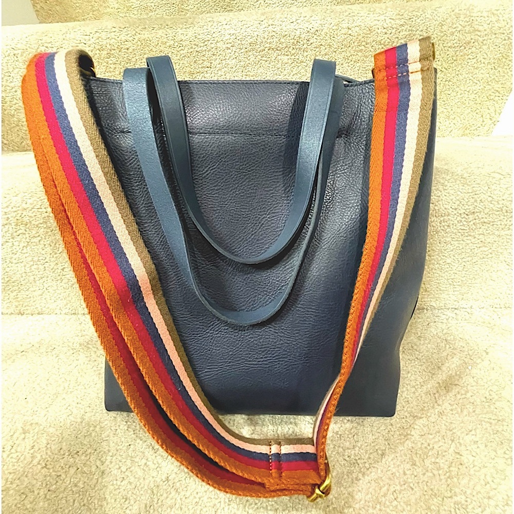 BNWT Madewell Medium Transport Leather zip-top Tote crossbody strap Blue black